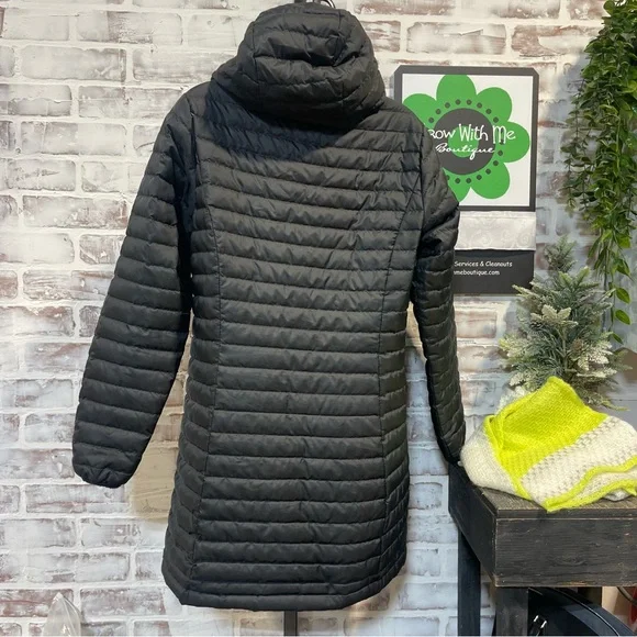 Eddie Bauer Women's small Black Puffer Coat - Picture 8 of 9